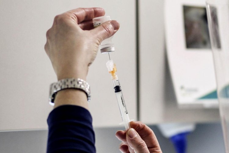 Province set to announce fourth dose of COVID-19 vaccine for nursing home residents