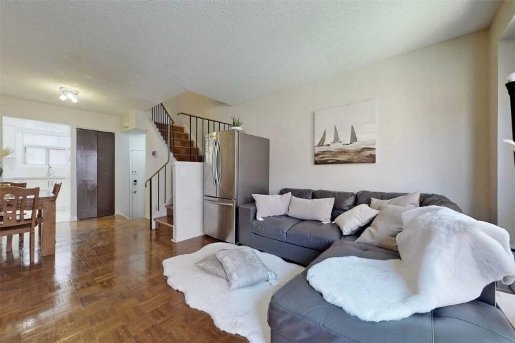 This $800K Toronto condo townhome listing was terminated after over 2 months